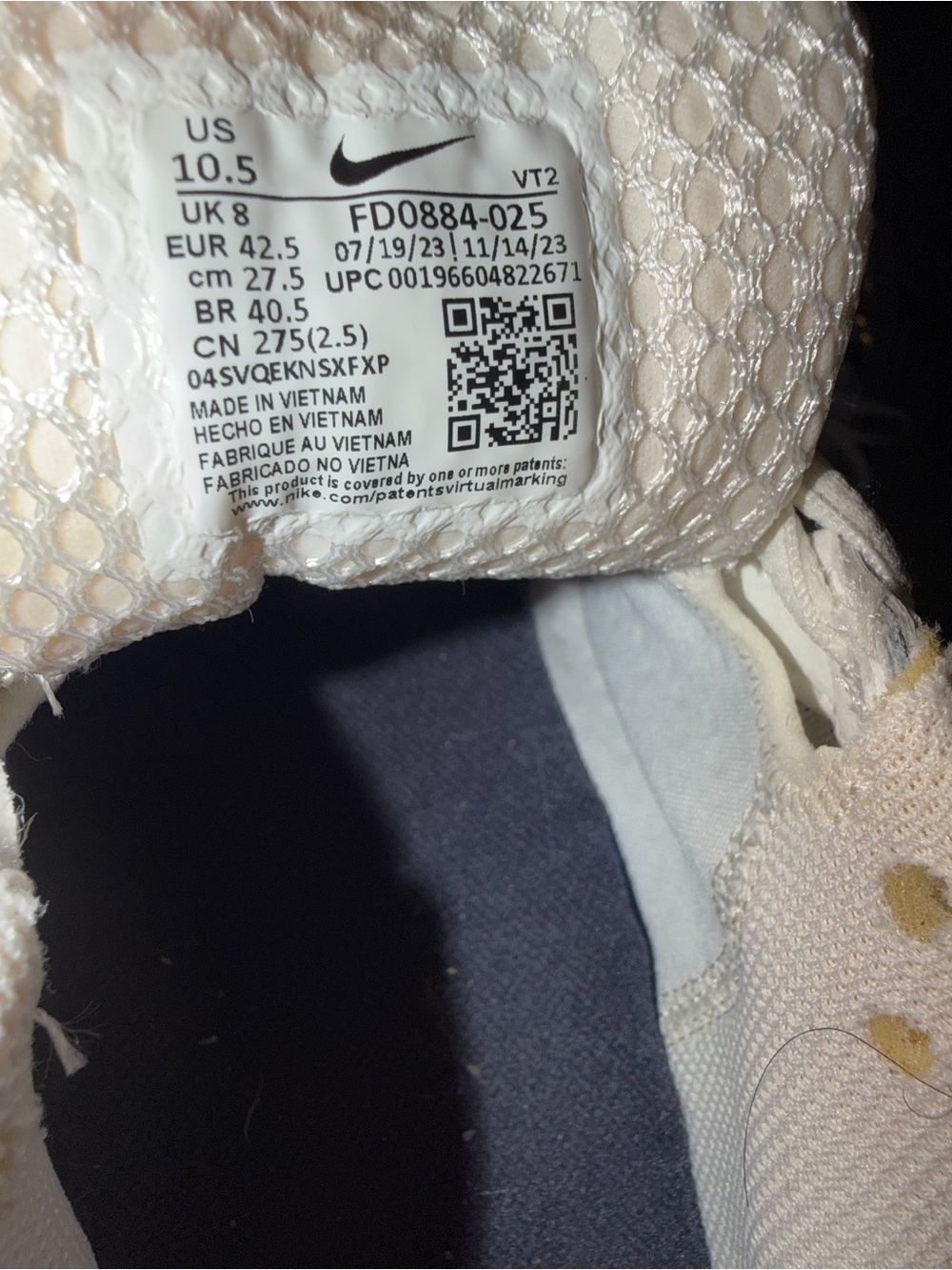 W Nike Vomero 5 - White & Metallic Silver WOMEN US SIZE 10.5 Men SIZE (9) - Picture 7 of 7